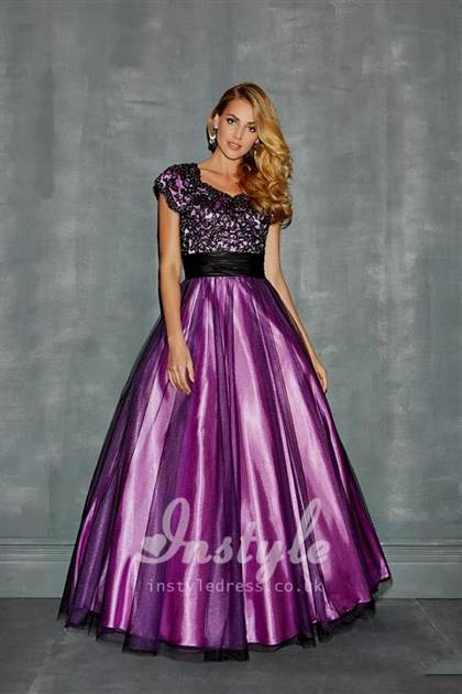ball gowns with sleeves | B2B Fashion