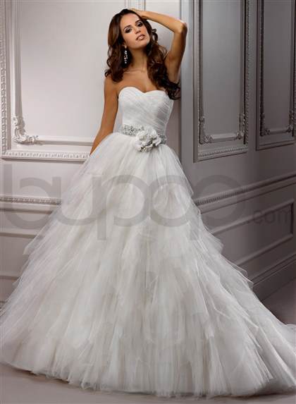 sweetheart ball gown wedding dress