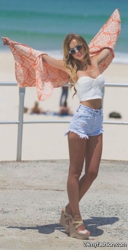10 Cute Ways to Cover Up at the Beach 2019-2020